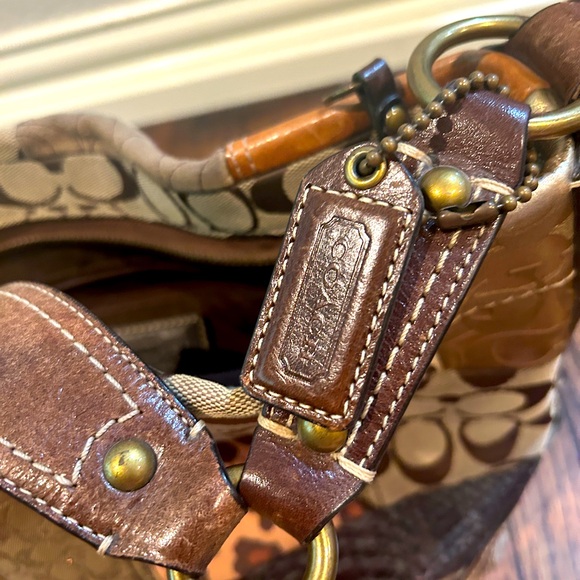 Coach patchwork purse, good used condition. Made of leather, suede, fabrics. - Picture 6 of 16